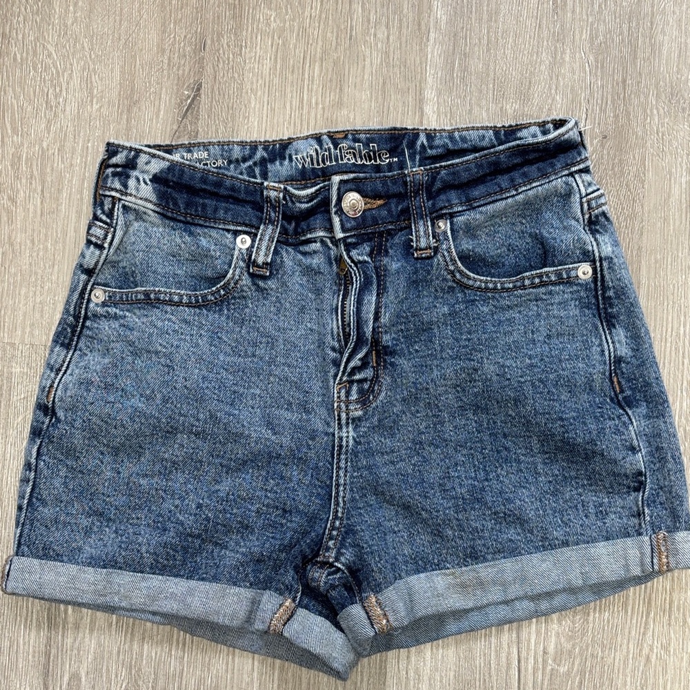 Wild Fable Dark Blue cuff Jean Shorts juniors size 2/26
